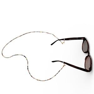 💖5/$25💖 GORGEOUS CONFETTI COLOR GLASSES BEADED CHAIN